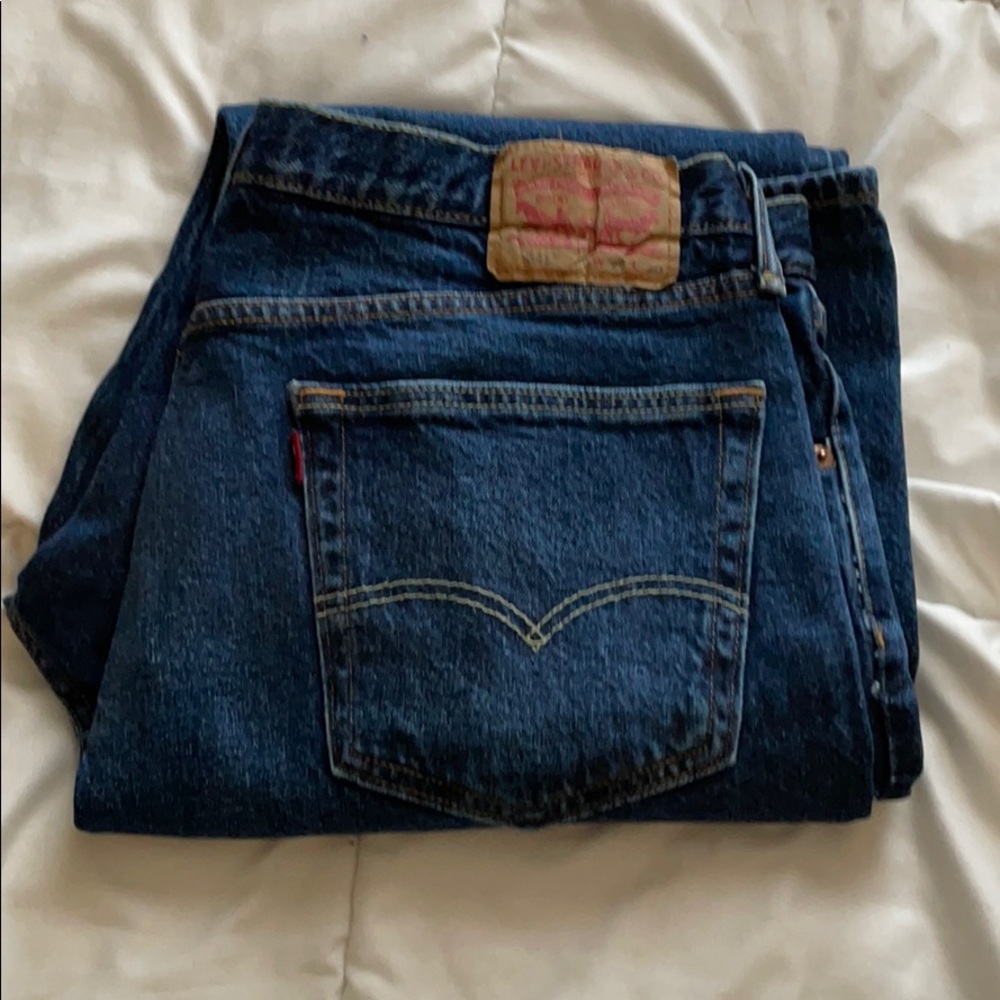 SOLD • Men’s Levi’s in Dark Wash